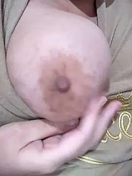 carmelasexy online show from November 2025 05:46:01 PM