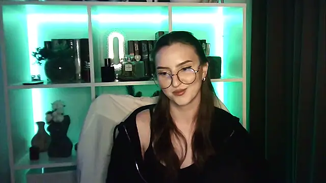 X Alisa online show from April 2026 07:07:02 PM