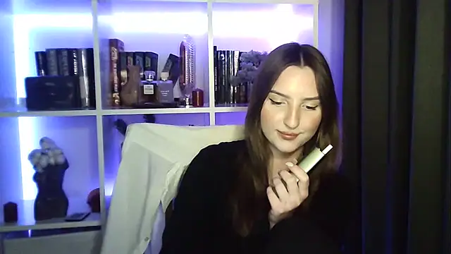 X Alisa online show from February 2026 08:28:01 PM