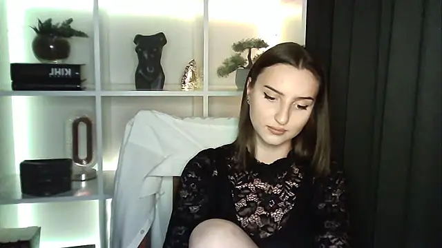 Snapshot of X_Alisa chatting on May 2026 06:25:02 PM X Alisa online show from May 2026 06:25:02 PM