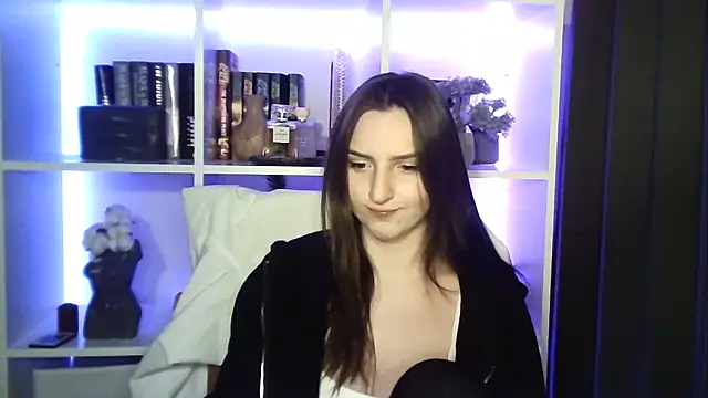 X Alisa online show from March 2026 07:47:02 PM