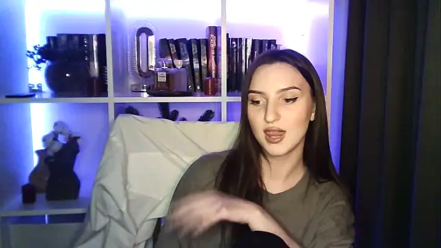 X Alisa online show from April 2026 06:25:02 PM