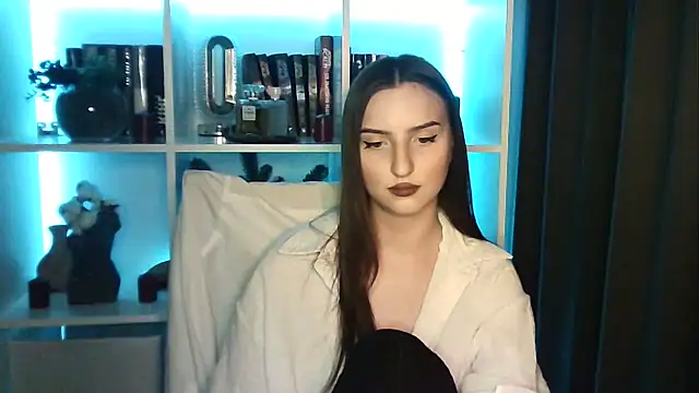 X Alisa online show from March 2026 07:26:02 PM