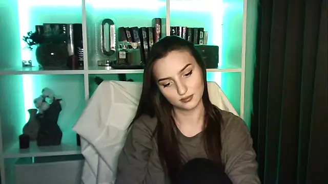 X Alisa online show from April 2026 06:14:01 PM