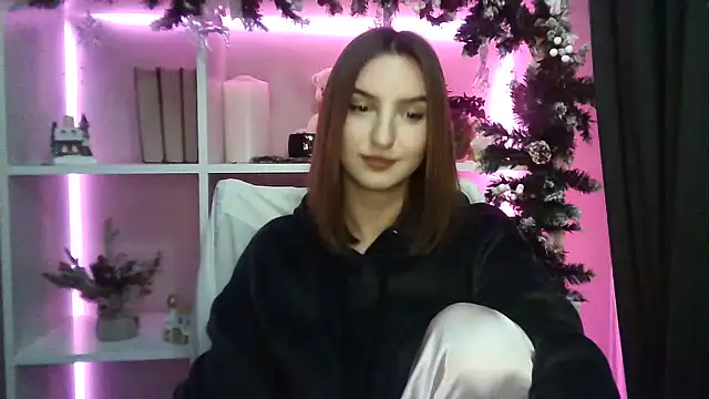 X Alisa online show from December 2024 07:24:02 PM
