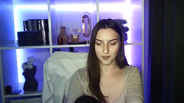 X Alisa online show from February 2026 07:52:02 PM