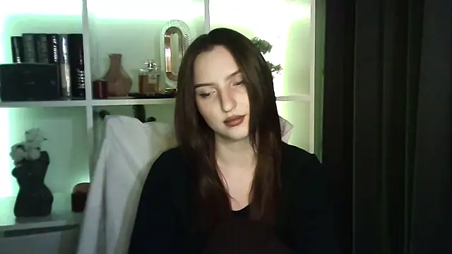 X Alisa online show from February 2026 07:55:02 PM