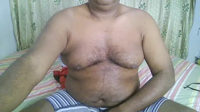 Snapshot of Beargryzzly chatting on January 2025 03:41:02 AM Beargryzzly online show from January 2025 03:41:02 AM