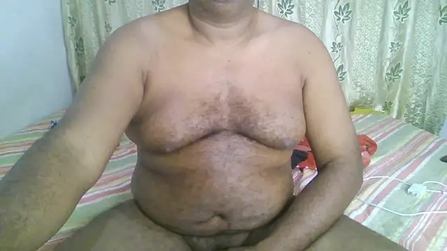 Snapshot of Beargryzzly chatting on January 2025 07:19:02 AM Beargryzzly online show from January 2025 07:19:02 AM