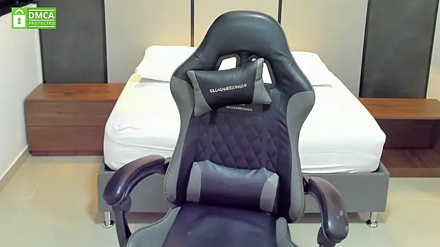 candy summer28 online show from September 2025 07:20:02 PM