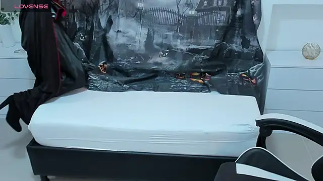 candy summer28 online show from October 2025 07:32:01 PM