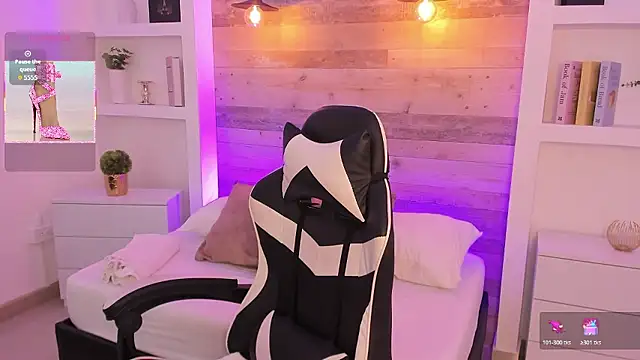 Snapshot of candy_summer28 chatting on January 2026 07:21:01 PM candy summer28 online show from January 2026 07:21:01 PM