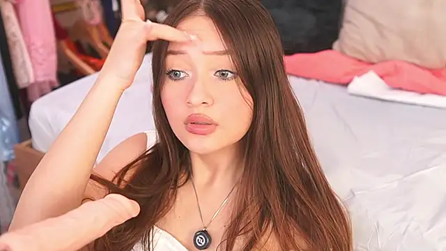 katlyn martins online show from September 2025 06:36:01 PM