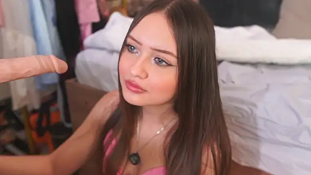 katlyn martins online show from November 2025 06:45:01 PM