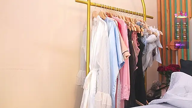 katlyn martins online show from November 2025 06:35:02 PM