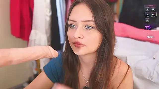 katlyn martins online show from November 2025 07:13:02 PM