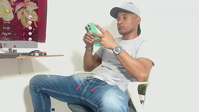 maik  alen online show from November 2025 01:44:01 PM