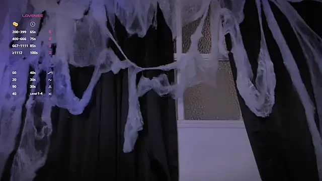 AramJoness online show from October 2025 06:29:02 PM