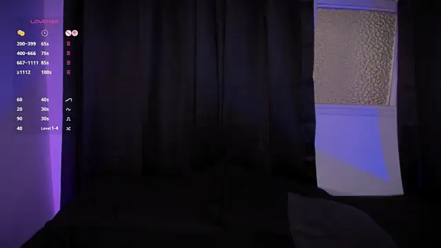 AramJoness online show from November 2025 07:58:01 PM