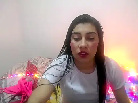  katerin love1 online show from November 2025 05:05:02 PM