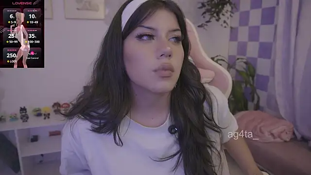 Snapshot of Ag4ta_ chatting on October 2025 11:49:01 PM Ag4ta online show from October 2025 11:49:01 PM