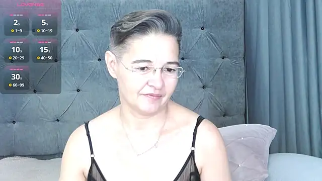 StaceyDarling online show from November 2025 08:23:01 PM