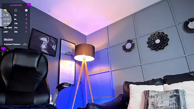 helenaduque  online show from February 2025 02:57:01 PM