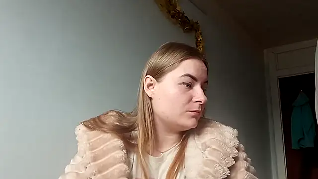 ElenaMaeer online show from February 2026 08:58:02 AM