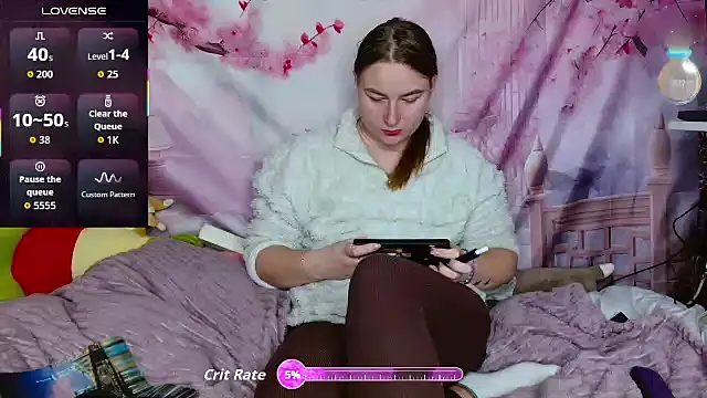 ElenaMaeer online show from December 2025 02:56:01 PM