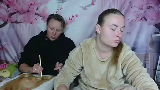 ElenaMaeer online show from September 2025 02:56:02 PM