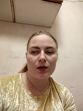 ElenaMaeer online show from December 2025 06:40:01 PM