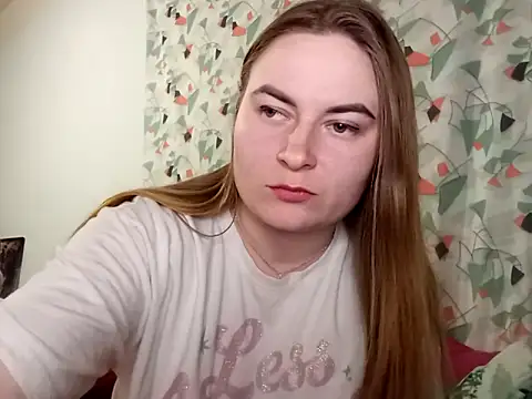 ElenaMaeer online show from February 2026 05:56:02 PM