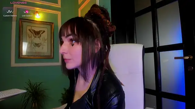 1Munique online show from December 2025 12:29:01 PM