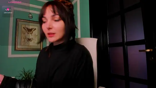 Snapshot of 1Munique chatting on December 2025 01:35:02 PM 1Munique online show from December 2025 01:35:02 PM