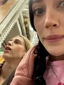 Snapshot of Melissa_crazy chatting on November 2025 03:48:01 PM Melissa crazy online show from November 2025 03:48:01 PM