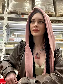 Snapshot of Melissa_crazy chatting on November 2025 03:16:01 PM Melissa crazy online show from November 2025 03:16:01 PM