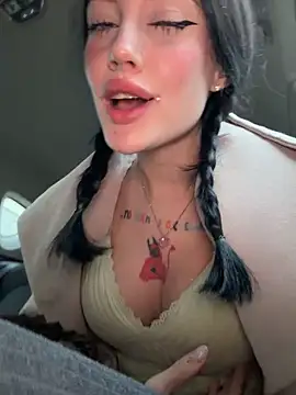 Melissa crazy online show from March 2026 04:20:01 PM