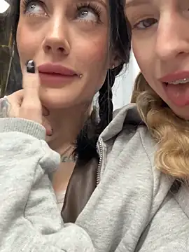 Snapshot of Melissa_crazy chatting on November 2025 03:26:01 PM Melissa crazy online show from November 2025 03:26:01 PM