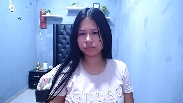 Snapshot of Letty_Plugxo chatting on May 2026 01:25:01 PM Letty Plugxo online show from May 2026 01:25:01 PM