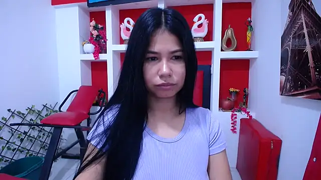 Letty Plugxo online show from October 2025 12:15:02 PM