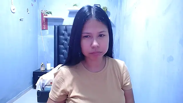 Snapshot of Letty_Plugxo chatting on May 2026 01:56:01 PM Letty Plugxo online show from May 2026 01:56:01 PM