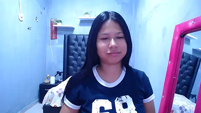 Snapshot of Letty_Plugxo chatting on May 2026 01:32:02 PM Letty Plugxo online show from May 2026 01:32:02 PM