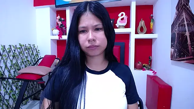 Letty Plugxo online show from January 2026 01:48:02 PM