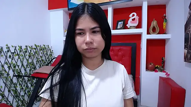 Letty Plugxo online show from January 2026 01:29:02 PM