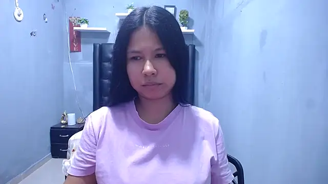 Letty Plugxo online show from March 2026 02:41:01 PM