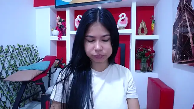 Letty Plugxo online show from January 2026 01:37:01 PM