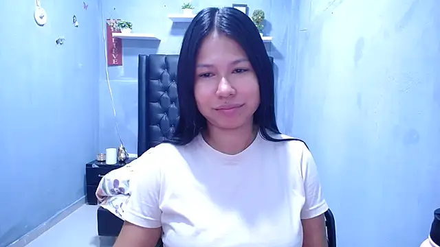 Snapshot of Letty_Plugxo chatting on June 2026 02:06:01 PM Letty Plugxo online show from June 2026 02:06:01 PM