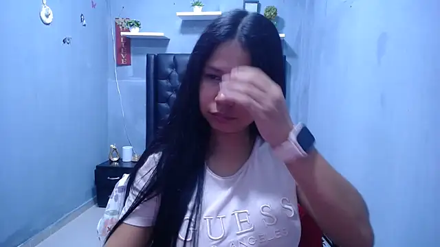 Letty Plugxo online show from March 2026 01:45:01 PM