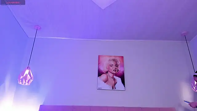 ScarletGV online show from November 2025 05:12:02 AM