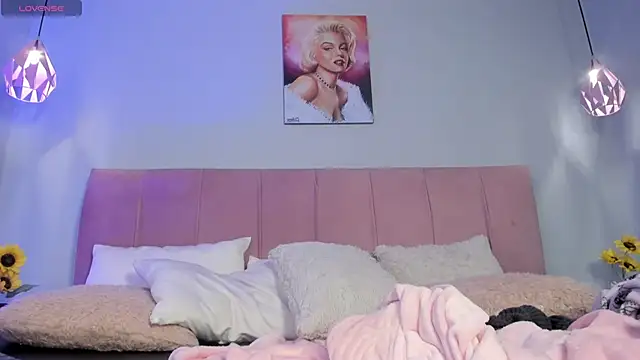 ScarletGV online show from March 2026 09:20:02 PM